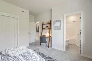 3024 SW Beaverton-Hillsdale Hwy - Interior