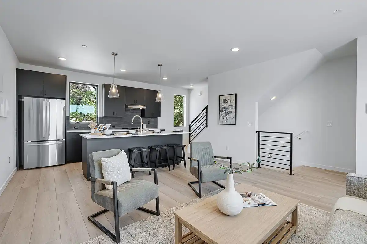 7290 SW 13th Dr Portland OR_10